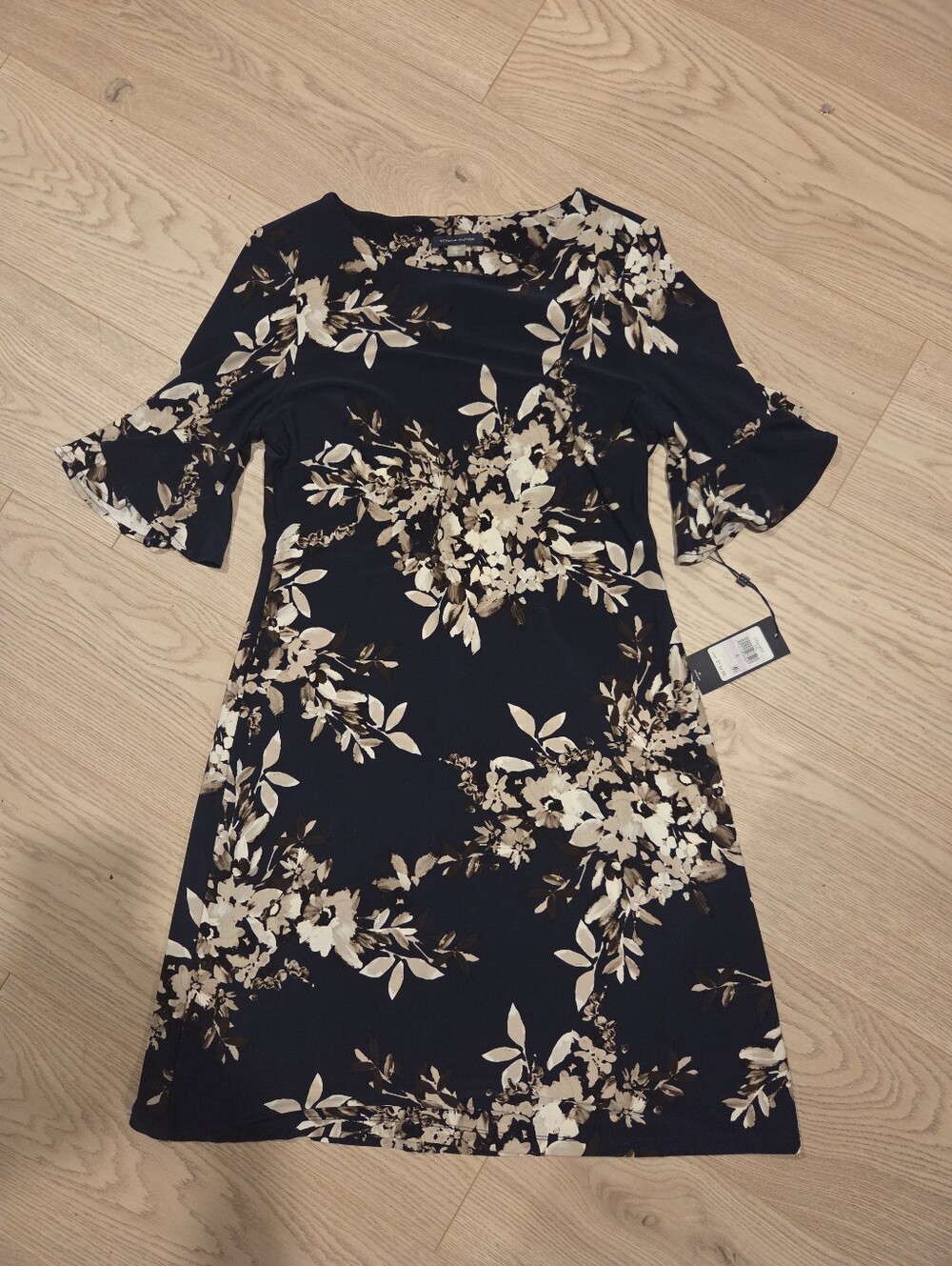NWT Tommy Hilfiger Navy Floral Midi Dress